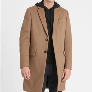 BANANA REPUBLIC camel over coat.
